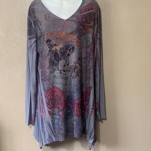 Cowgirl Cover Charge 1X V-Neck Graphic Tunic Top - Gray with Red Roses